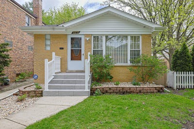 /international/us/8711-hamlin-avenue-skokie-il-110107664675/