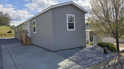/international/us/1010-deer-creek-way-2-yreka-ca-110102278456/