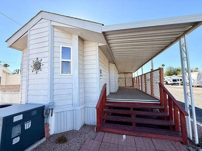 /international/us/900-s-idaho-rd-apache-junction-az-110106055941/