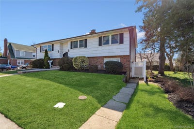 /international/us/445-s-wellwood-avenue-lindenhurst-ny-110108542420/