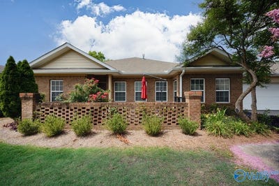 /international/us/77-valley-way-circle-se-huntsville-al-110100034764/