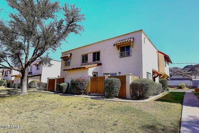 /international/us/8819-n-12th-place-phoenix-az-110108252079/
