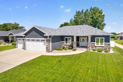 /international/us/523-kingston-circle-sergeant-bluff-ia-110108822425/