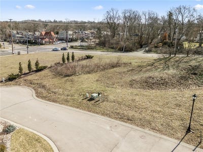 /international/us/0-pointe-oakwood-way-oakwood-oh-110106270157/