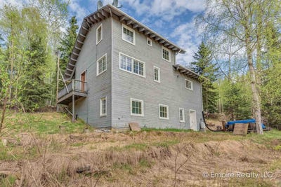 /international/us/897-richards-avenue-fairbanks-ak-110108540266/