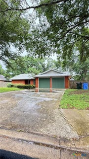 /international/us/301-westbend-circle-seguin-tx-110108578268/