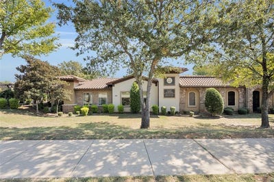 /international/us/550-n-walnut-creek-drive-mansfield-tx-110100656202/