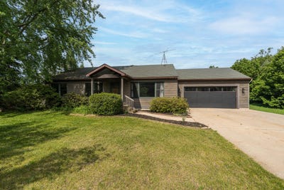/international/us/2995-65th-street-fennville-mi-110108387072/