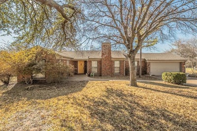 /international/us/202-s-tower-street-weatherford-tx-110105960679/