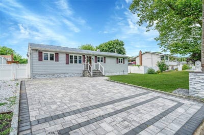 /international/us/15-liberty-avenue-selden-ny-110100917112/?lang=en