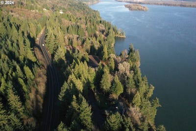 /international/us/26-edge-water-dr-cathlamet-wa-110095641595/?lang=zh-cn