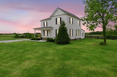 /international/us/132-w-maple-leaf-road-maysville-ky-110107843893/