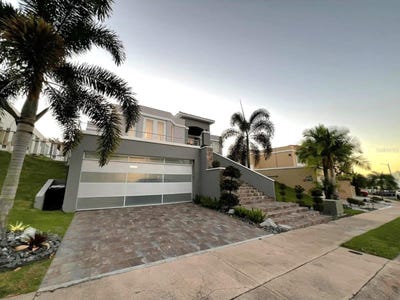 /international/us/a-70-calle-persia-palacio-imperial-toa-alta-pr-110107749561/