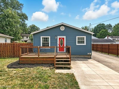 /international/us/2872-farmdale-road-akron-oh-110101142512/