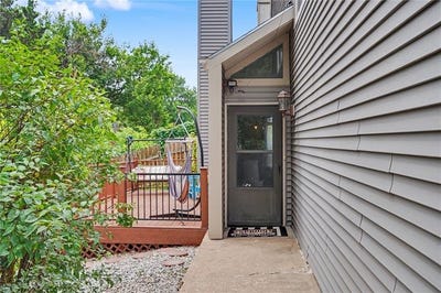 /international/us/118-glenview-drive-lawrence-ks-110109068166/