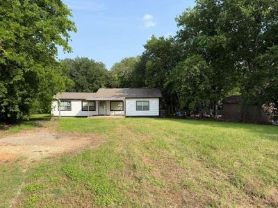 /international/us/325-county-road-1768-clifton-tx-110120122174/