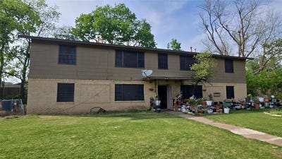 /international/us/400-oak-drive-terrell-tx-110107005438/