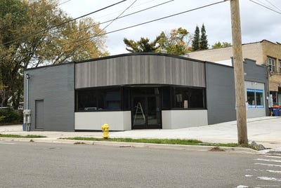 /international/us/1163-giddings-avenue-se-grand-rapids-mi-110103478431/