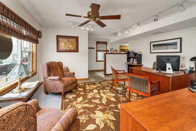 /international/us/141-main-street-alton-nh-110098241826/