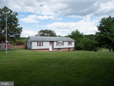 /international/us/267-old-westminster-road-hanover-pa-110108387146/