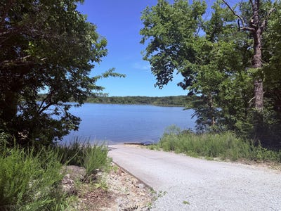/international/us/23-little-fawn-lane-greenfield-mo-110108769742/