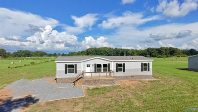 /international/us/771-county-road-25-crossville-al-110106470620/