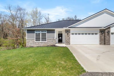 /international/us/233-auseon-court-hillsdale-mi-110107627203/