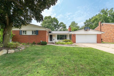 /international/us/16365-farmington-road-livonia-mi-110101367958/?lang=es