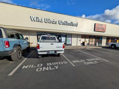 /international/us/961-medford-center-medford-or-110106156216/