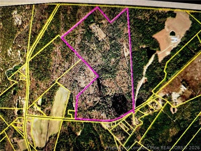 /international/us/653-d-lynne-hope-way-white-oak-nc-110105796913/