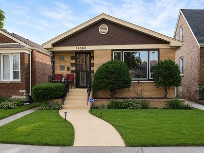 /international/us/14308-s-normal-avenue-riverdale-il-110109726287/