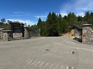 /international/us/4901-stewarts-point-skaggs-springs-road-geyserville-ca-110101872208/