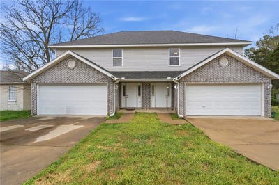 /international/us/2252-2254-e-cinnamon-way-fayetteville-ar-110109656308/