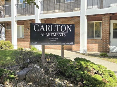 /international/us/3-n-connecticut-avenue-mason-city-ia-110120408147/