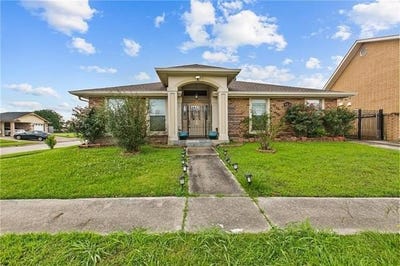 /international/us/11276-fernley-drive-new-orleans-la-110104326449/