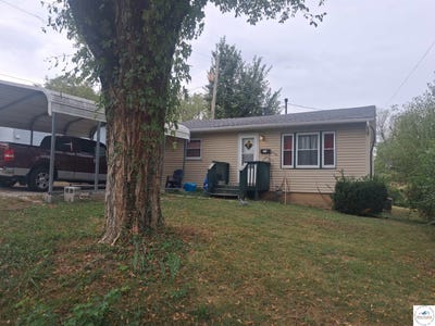 /international/us/106-n-high-street-el-dorado-springs-mo-110120058627/