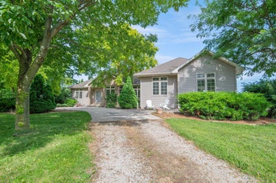 /international/us/2103-deer-haven-road-greenleaf-wi-110101294599/