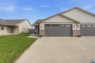/international/us/3804-e-brewster-st-sioux-falls-sd-110108999628/