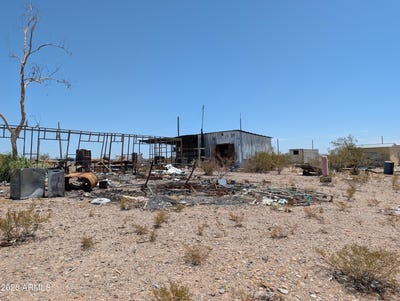 /international/us/11114-e-adamsville-road-florence-az-110109035463/