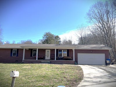 /international/us/984-dixon-road-london-ky-110096808684/