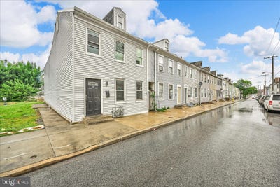 /international/us/219-walnut-street-york-pa-110108426901/