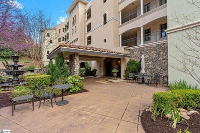 /international/us/1209-e-washington-street-greenville-sc-110107929306/