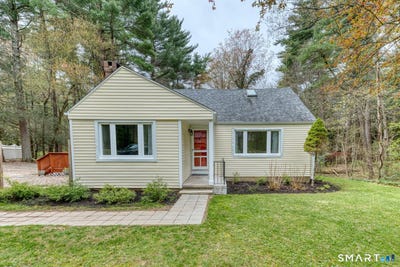 /international/us/21-old-meadow-plain-road-simsbury-ct-110107639273/