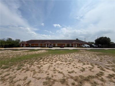 /international/us/302-papalote-road-rio-grande-city-tx-110108280778/
