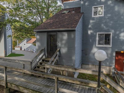 /international/us/28-1-condo-road-campton-nh-110102793859/