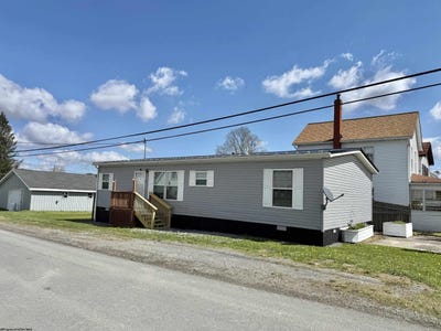 /international/us/218-third-street-davis-wv-110107280486/