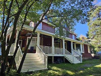 /international/us/204-montezuma-street-hancock-mi-110108355305/