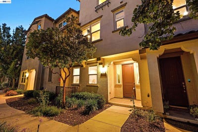 /international/us/1270-gusty-loop-livermore-ca-110107853991/