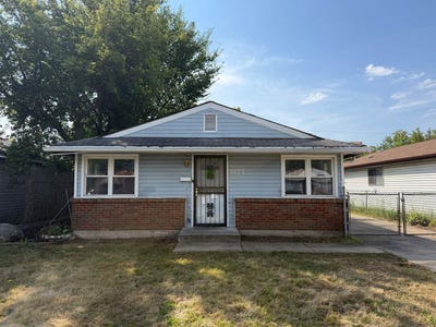 /international/us/3227-nelson-avenue-robbins-il-110110363956/