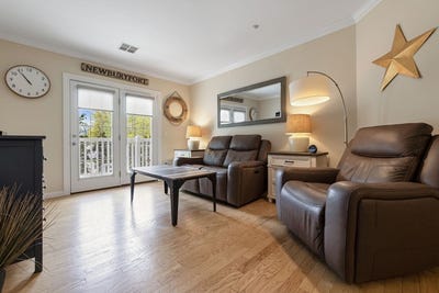 /international/us/5-woodman-way-newburyport-ma-110107986895/